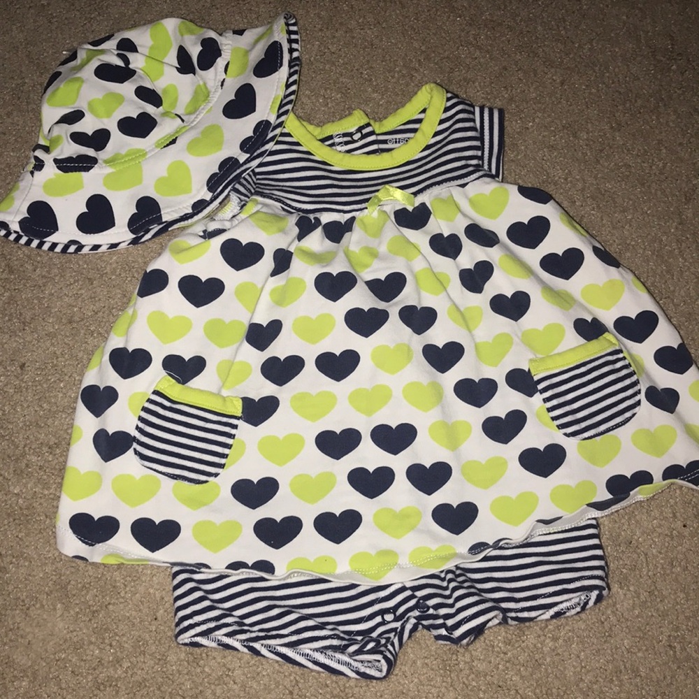 One piece & Hat outfit